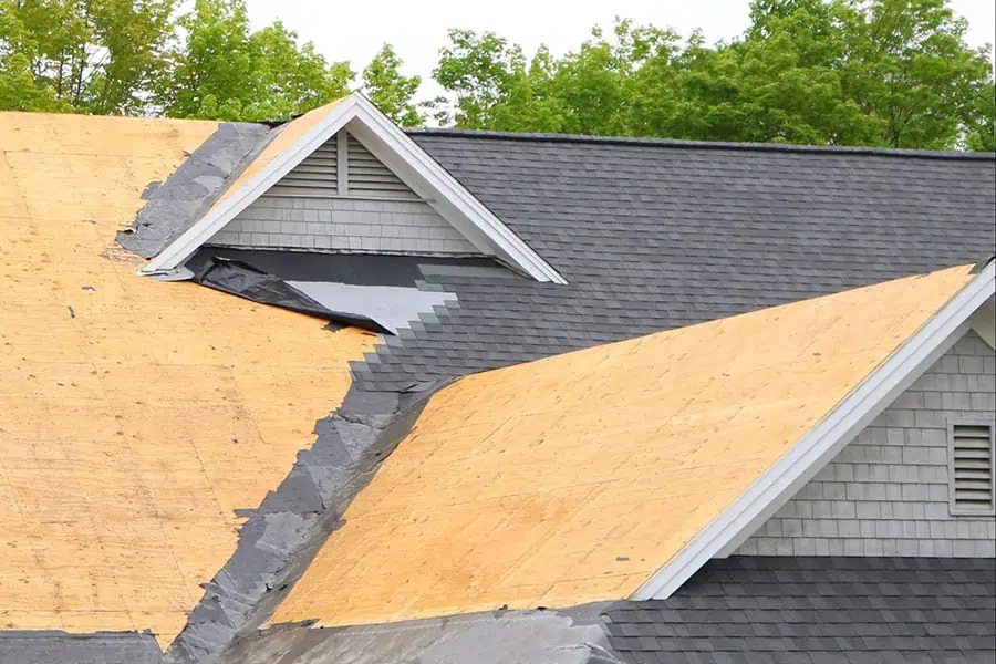 How Do You Tell if a Roofer is Scamming You