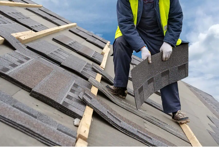 How Much Should You Pay a Roofing Contractor